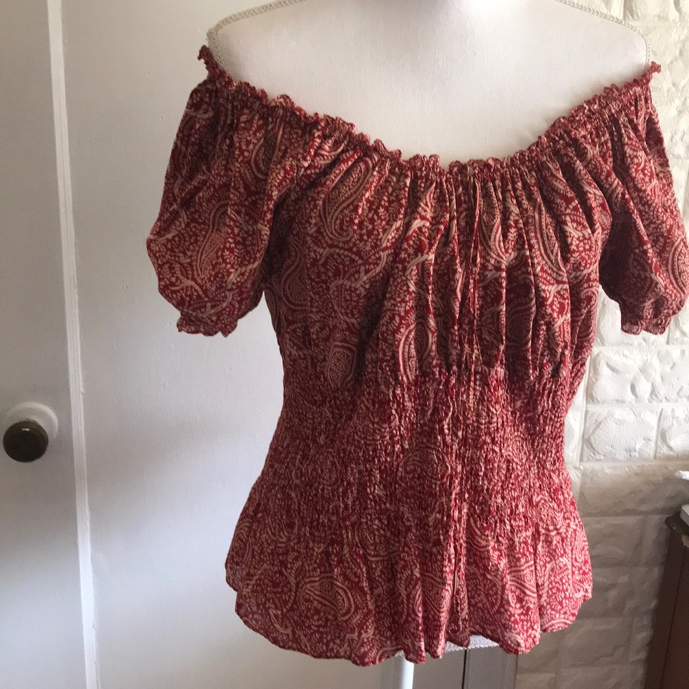 Adorable off the shoulder Ralph Lauren blouse